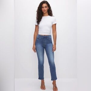 NEW Good American Straight Leg Jeans